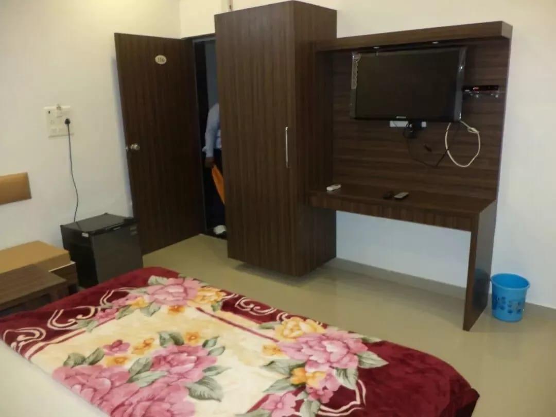 Hotel Amidhara Дварка Екстер'єр фото